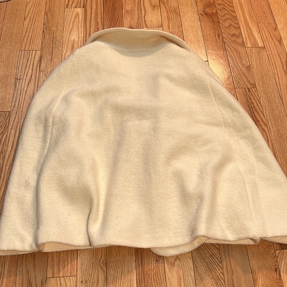 Aran Isles Knitwear 100%wool poncho / cape sweater - Picture 8 of 8